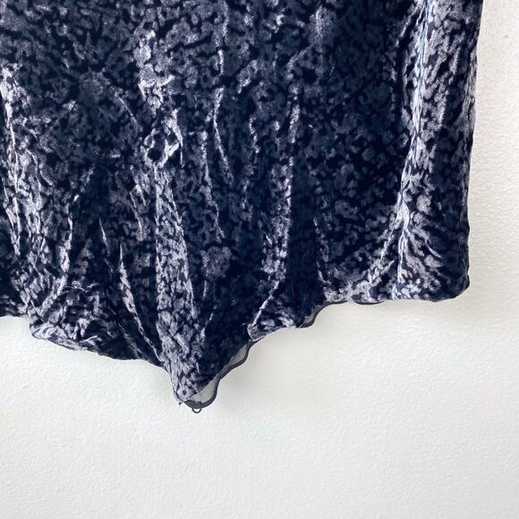 Anne Klein Velvet Whimsygoth Cami Gray Black Crushed Velvet Triangle Hem Size 12 - Picture 2 of 9